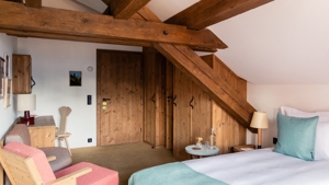 Oberes Dachzimmer mit Blick auf die Jungfrau