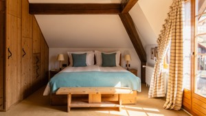 ATTIC JUNIOR FAMILY SUITE