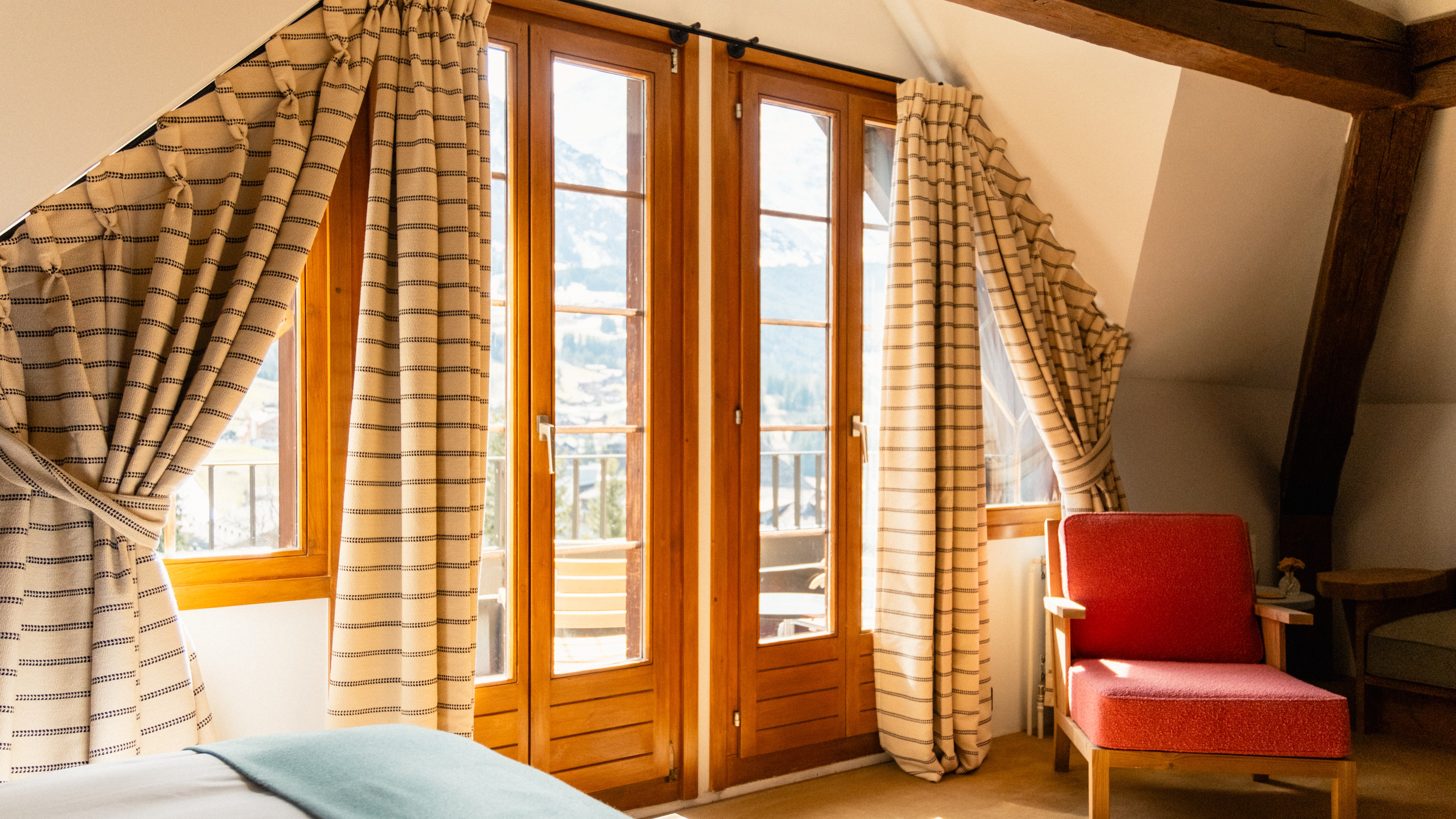 SUITE JUNIOR FAMILIALE MANSARDÉE