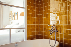 bathtub