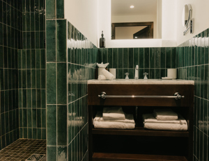 Modernes Badezimmer im Superior-Familienzimmer, Val Thorens.