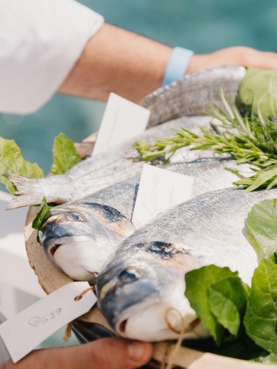 Local and seasonal products in Récif, the gourmet restaurant of the hotel Les Roches Rouges in Saint-Raphaël 