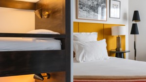 The right image shows a double-decker bed; the left shows portraits above a lamp table.