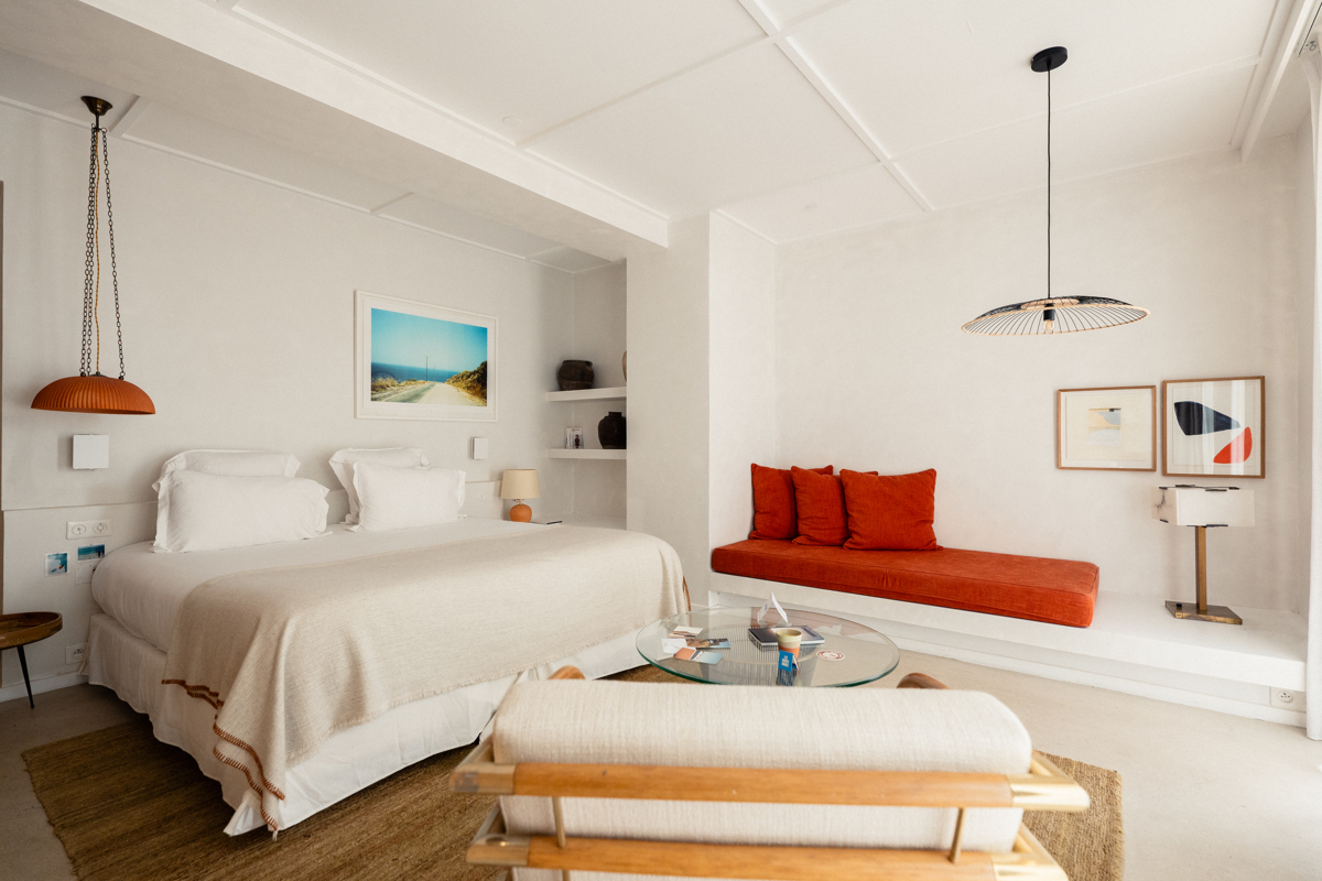 Room, bed, sofa, chair