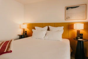 Großes Doppelbett im Superior-Familienzimmer, Val Thorens.